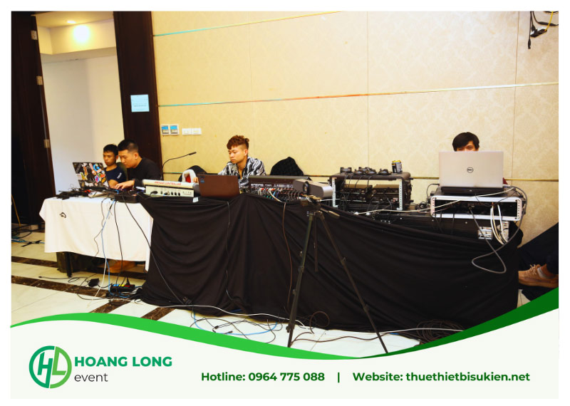 giá thuê thiết bị âm thanh ánh sáng